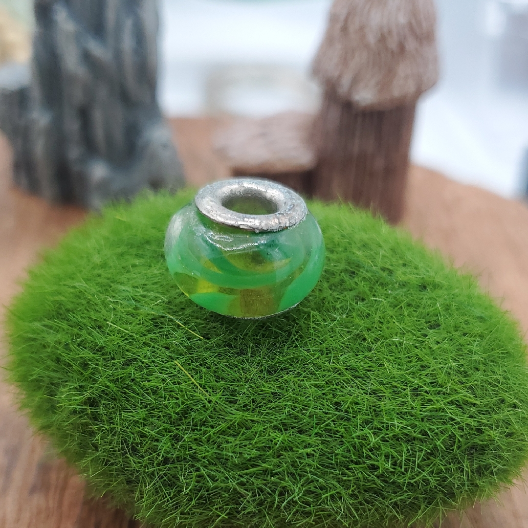Green Glass Bead With Silver Accent P339